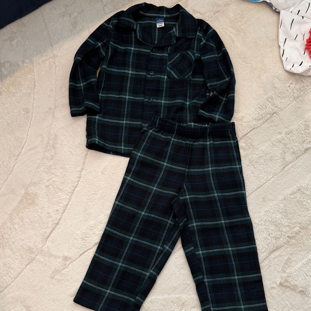 Old Navy Plaid Kids Pajamas Set - Green and Black